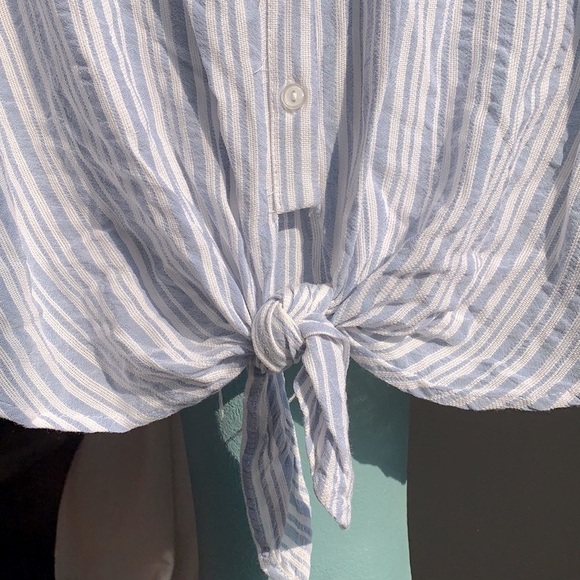 One Love Clothing Sleeveless Striped Top Blue and White Size Small - Picture 5 of 6